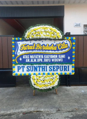 Papan Bunga Duka di Ome